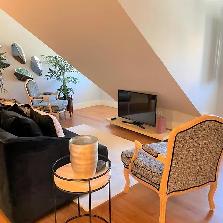 Iconic & Elegant Design 2 Bedroom Apt By Fs Apartment